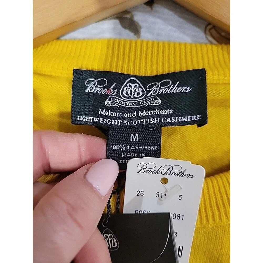 NWT Brooks Brothers Sweater Scottish Lightweight Cashmere Mens M Old Money